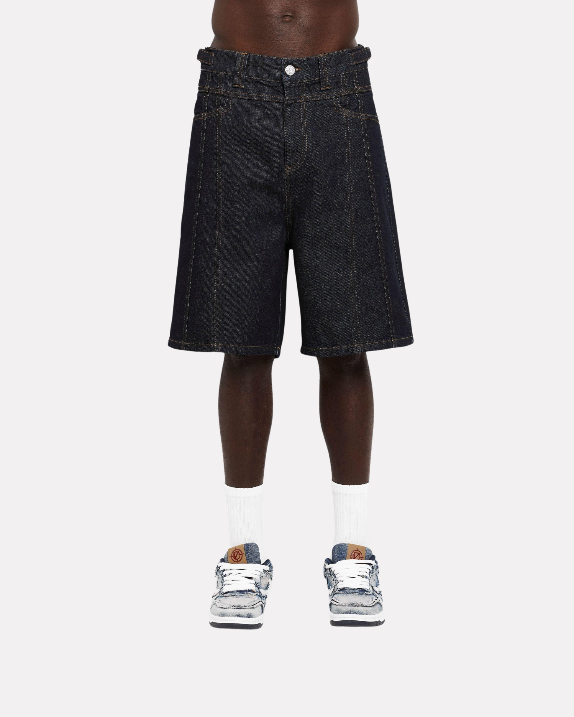 VICINITY - V-LOGO RAW JORTS