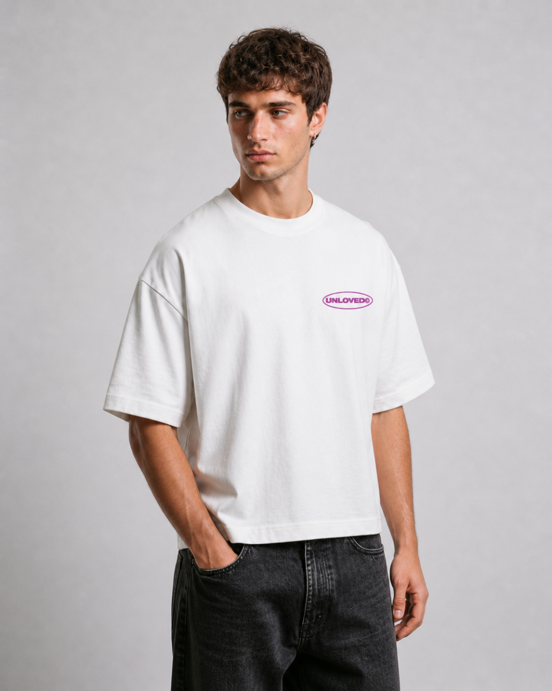 Unloved - Broken heart tee boxy tee bianca