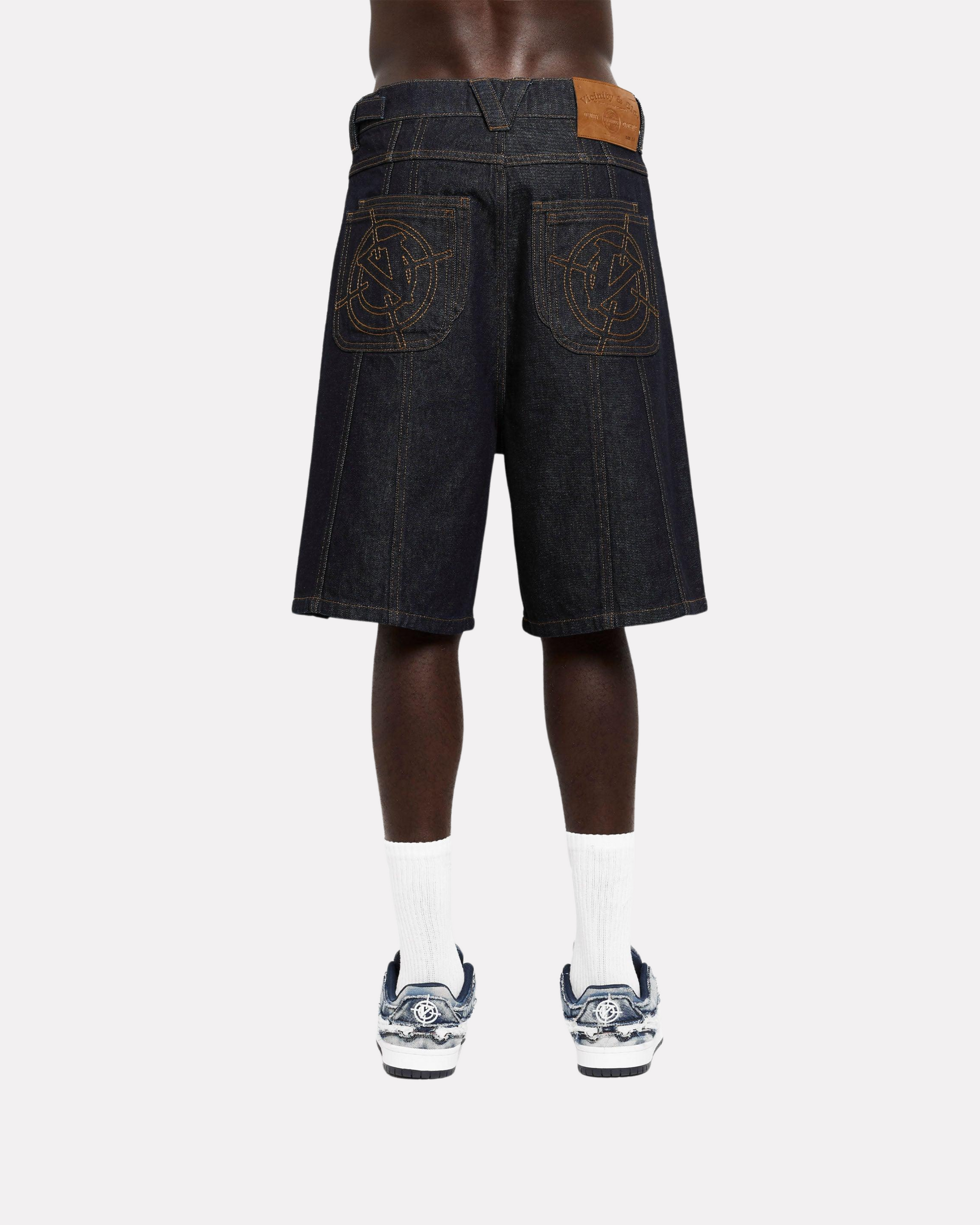 VICINITY - V-LOGO RAW JORTS