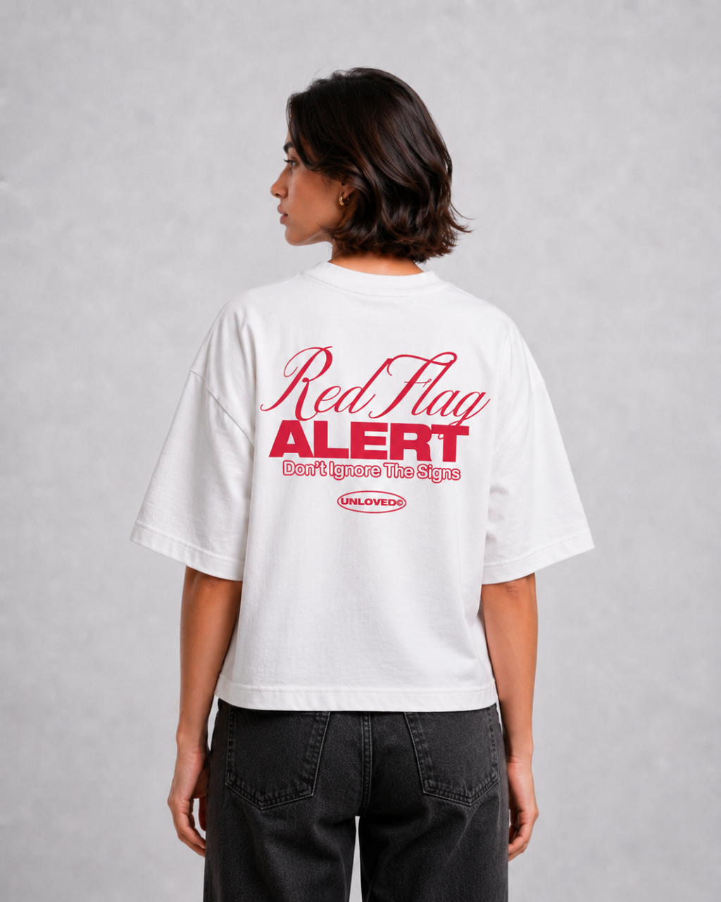 Unloved - Red flag boxy tee bianca