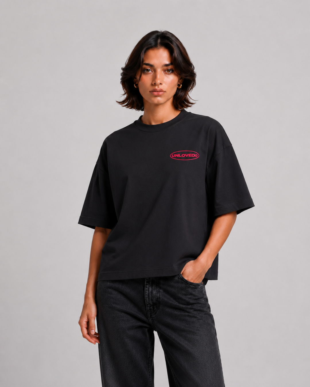 Unloved - Red flag boxy tee nera