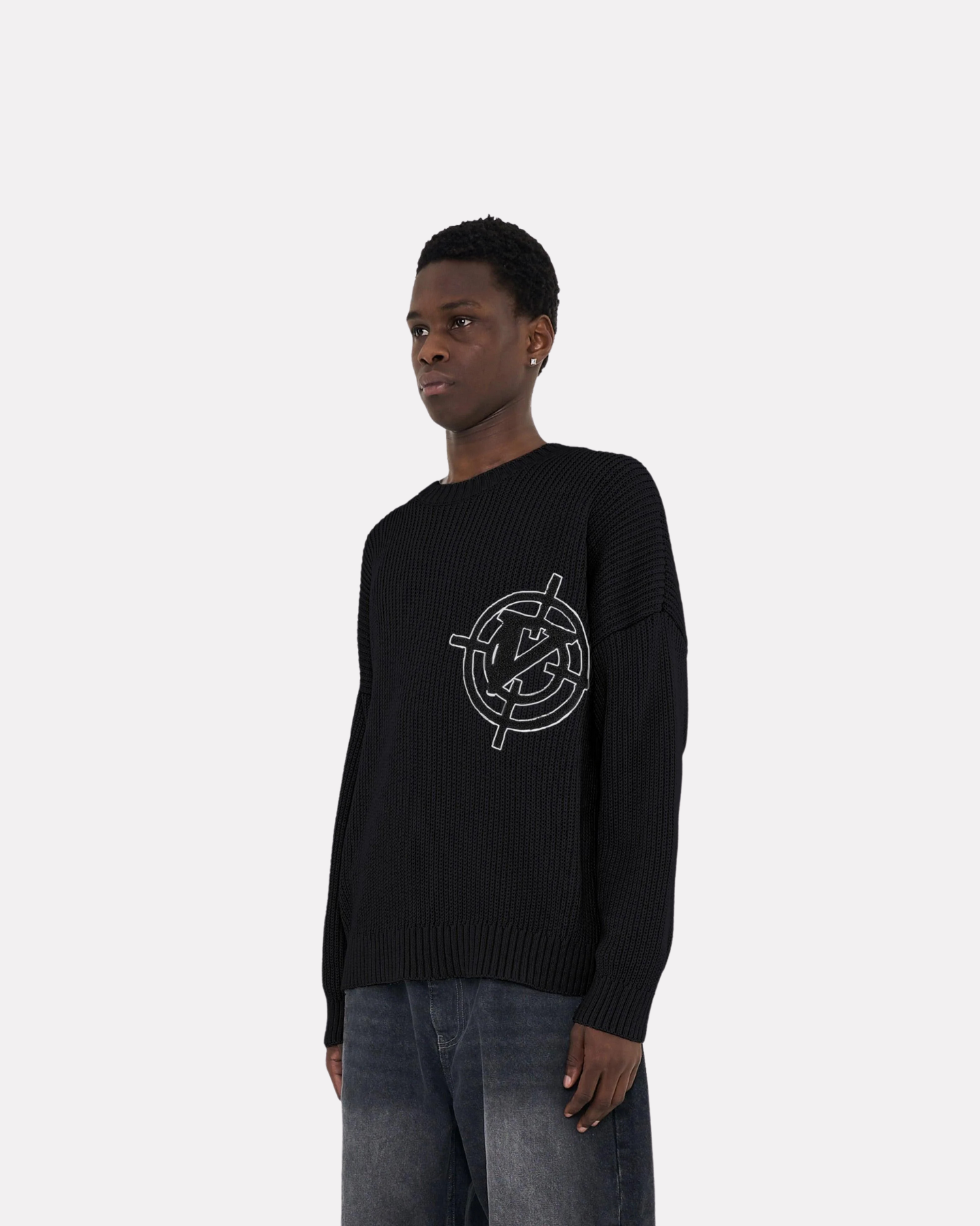 VICINITY - V-LOGO KNITWEAR BLACK