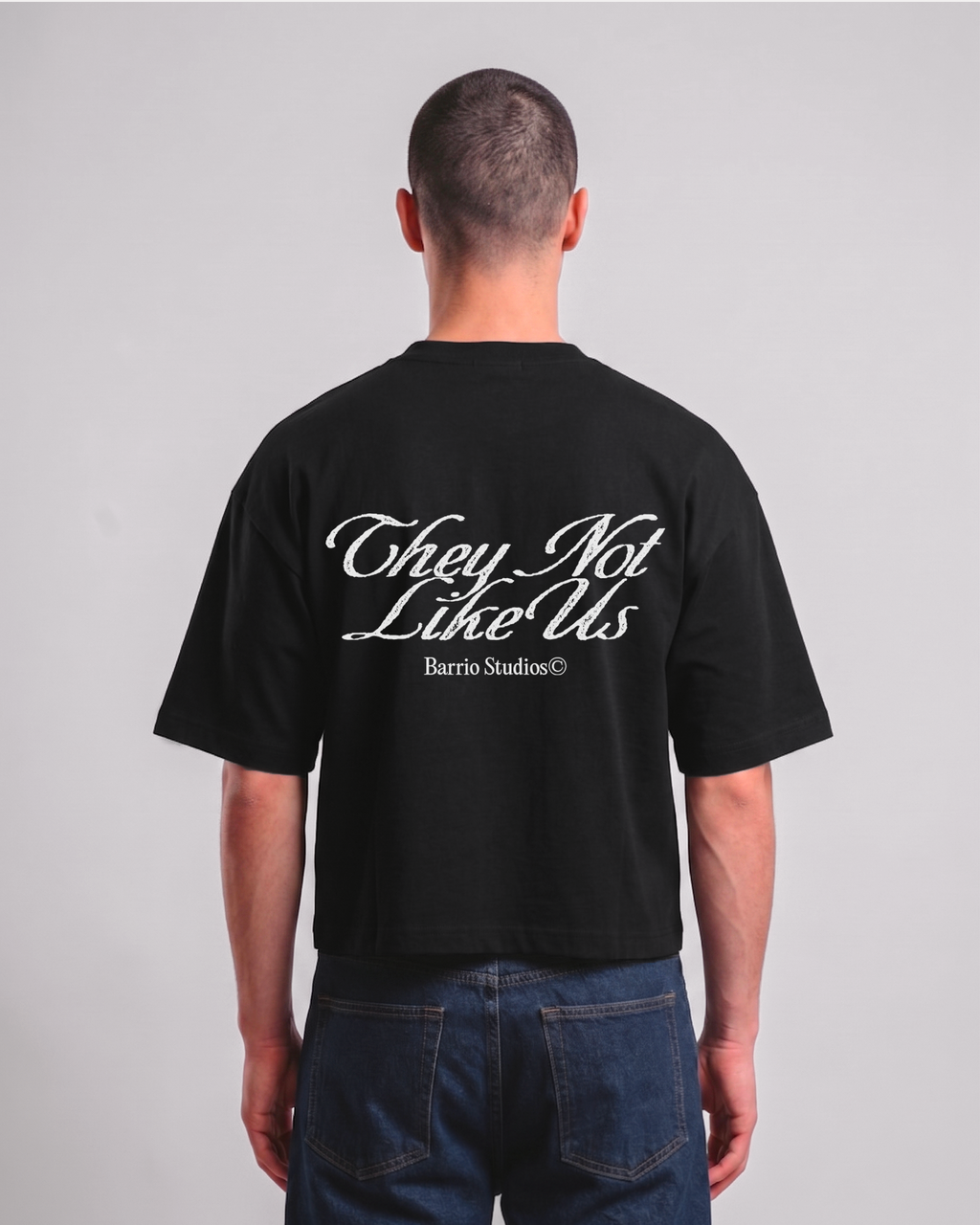 Barrio Studios - Not like us boxy tee nero