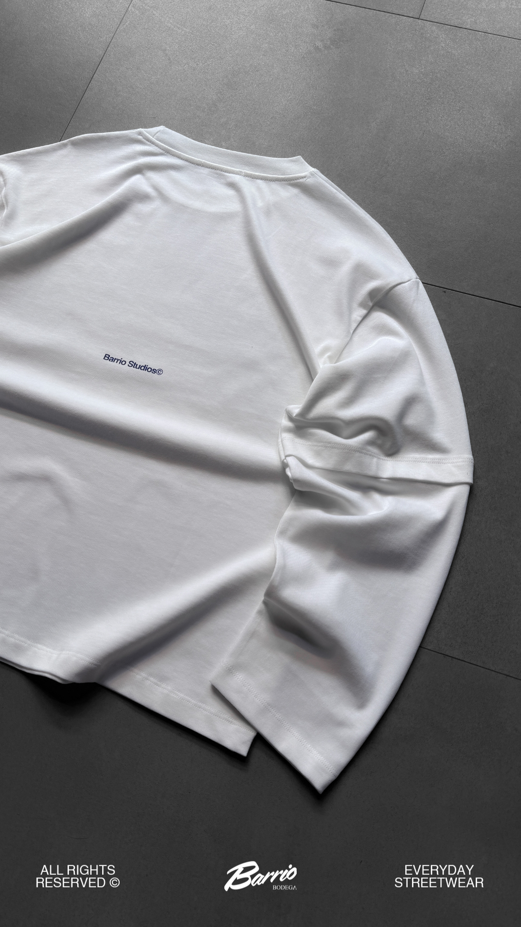 Barrio Studios - Property longsleeve tee bianco