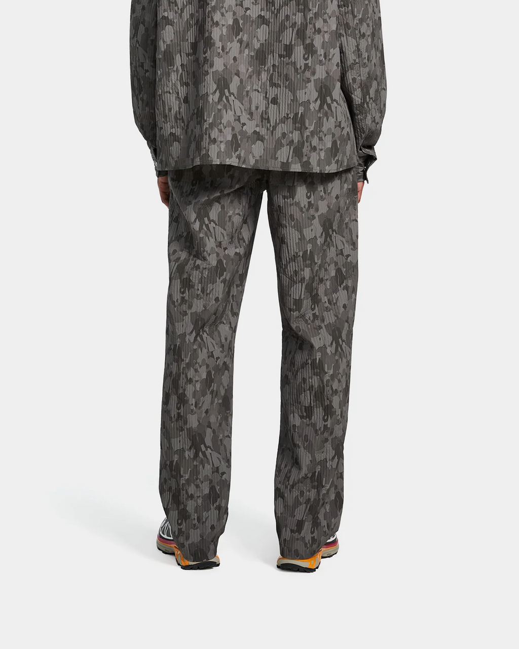 Daily Paper - Adetola community track pants chimera green