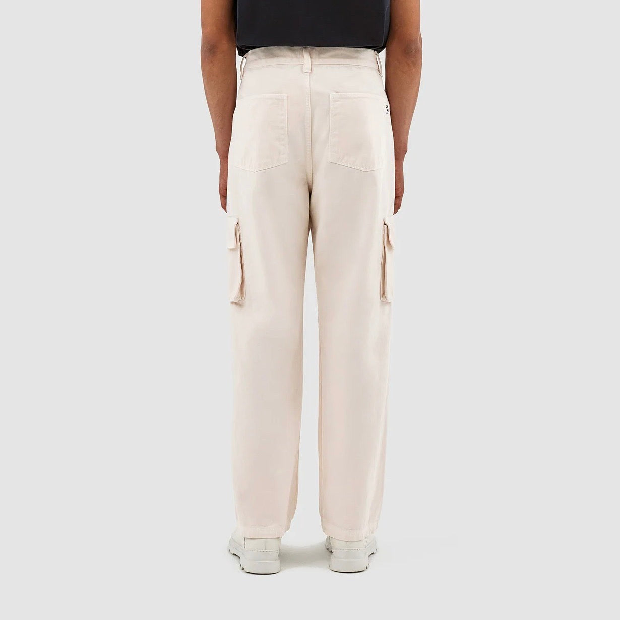 ARTE ANTWERP - DOUBLE POCKET PANTS CREAM